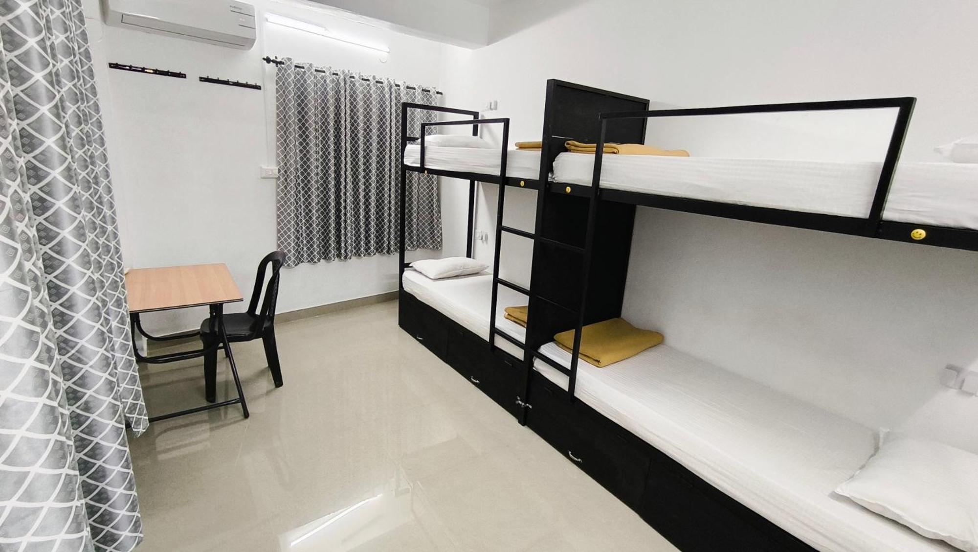 Hostel Stayzo Kochi Exterior foto