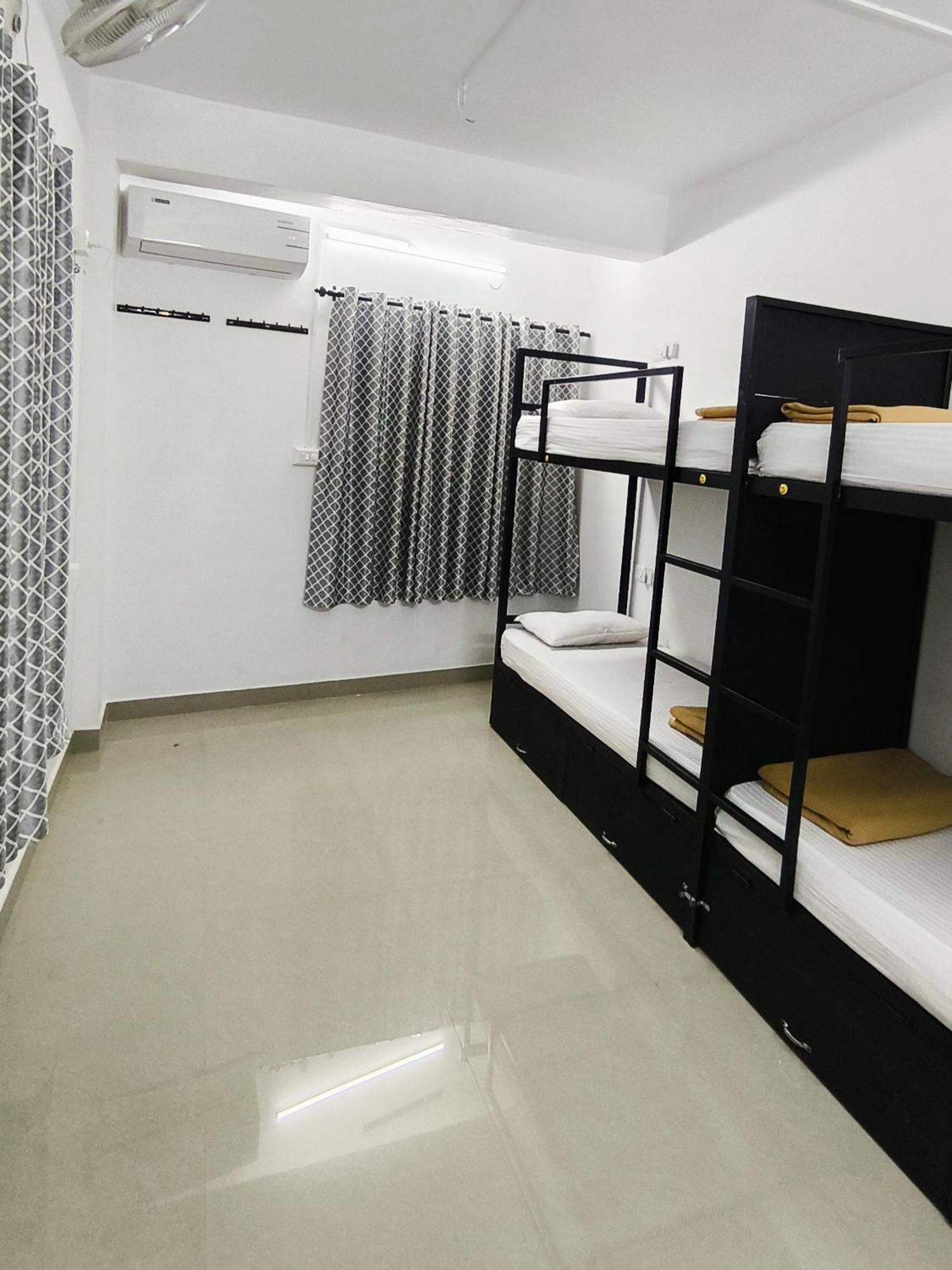 Hostel Stayzo Kochi Exterior foto